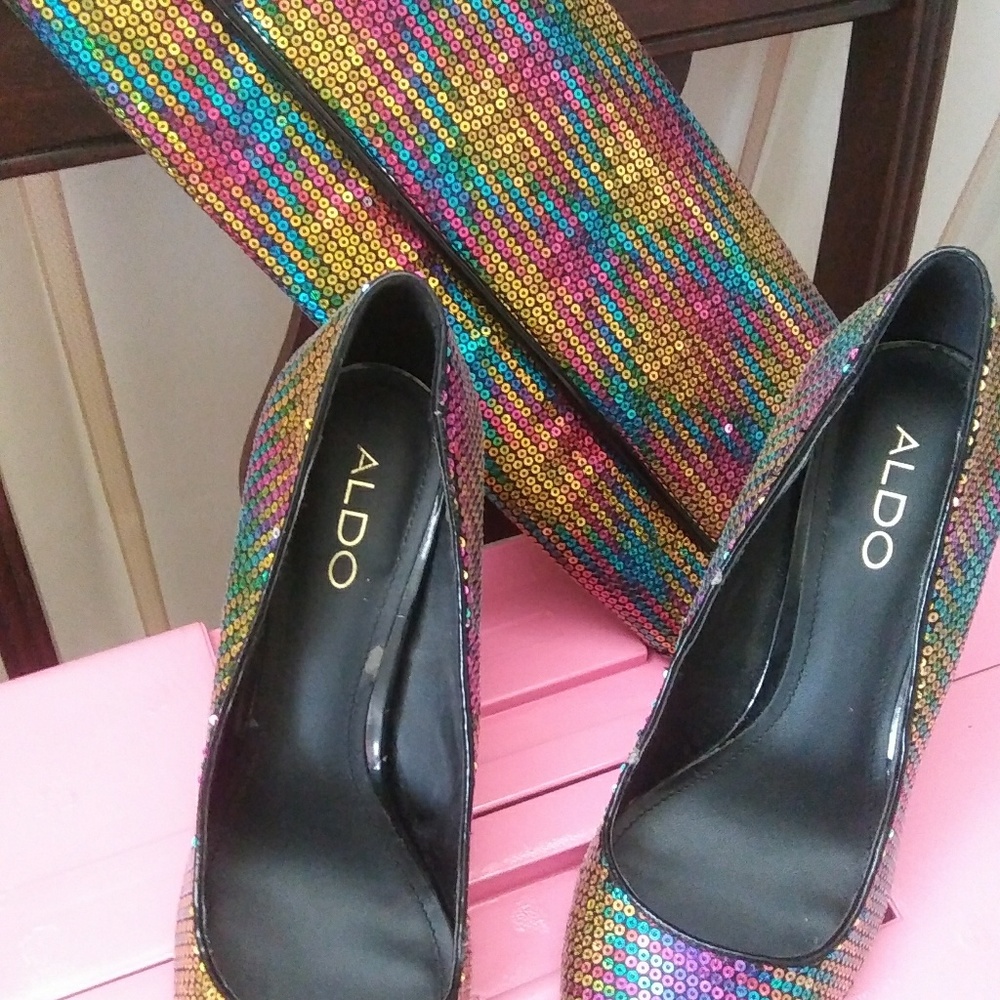 Shoes - Picture 2 of 2